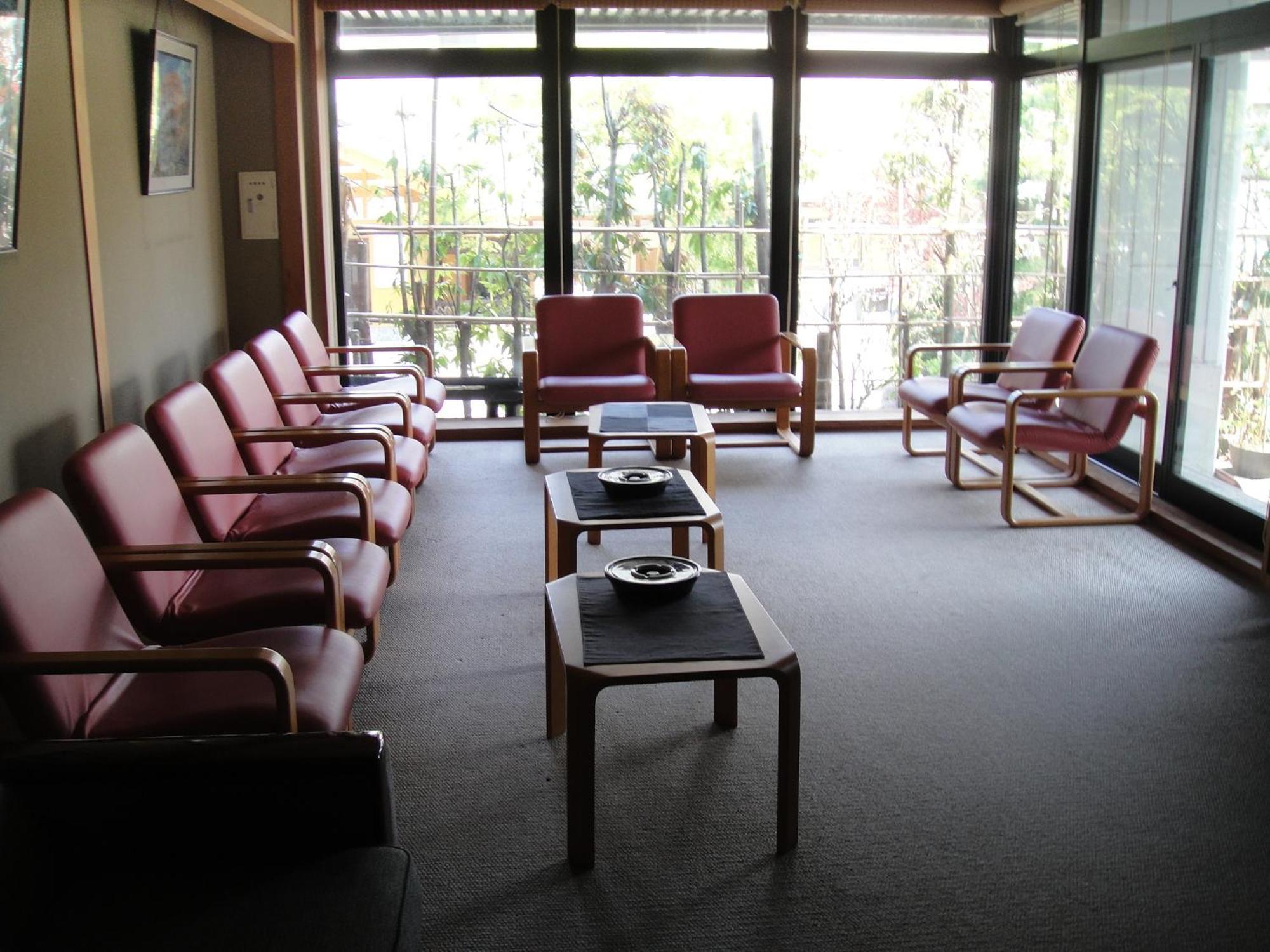 音羽屋旅館 湯沢市 エクステリア 写真